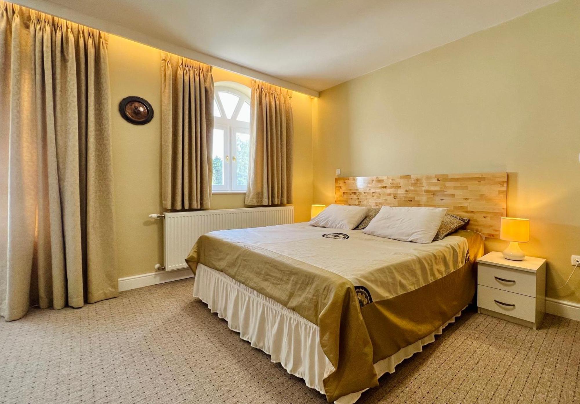 White House Zalakaros Hotel ภายนอก รูปภาพ